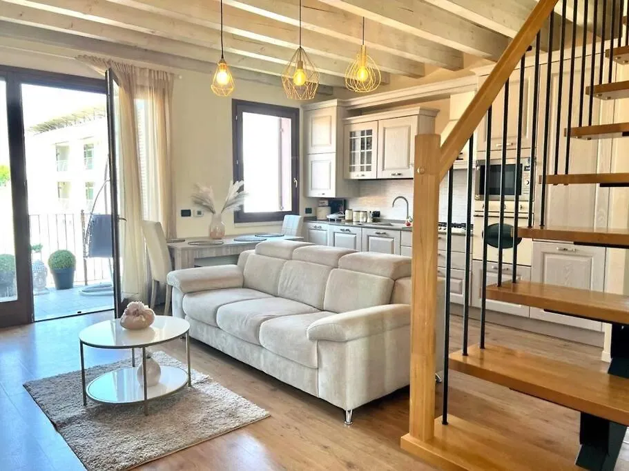 Residence Il Cascinale Peschiera del Garda Apartment