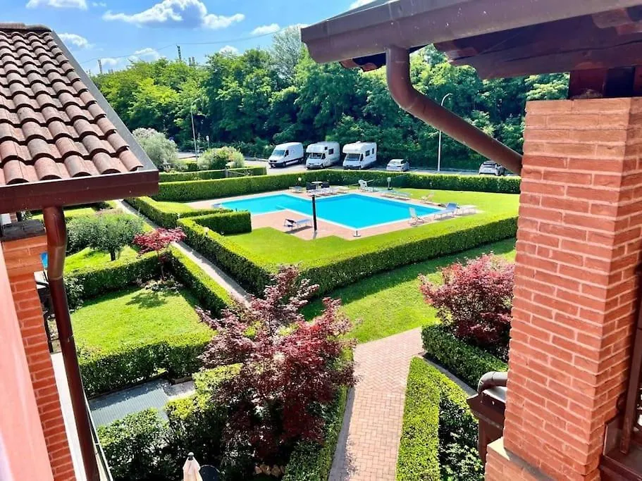 Residence Il Cascinale Peschiera del Garda Apartment